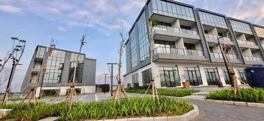 DISEWAKAN RUKO BARU MEGA KUNINGAN PIK 2