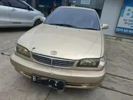 Mobil Toyota Corolla