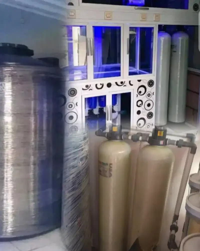 Mesin air isi ulang dan RO untuk industri dan rumah tangga.