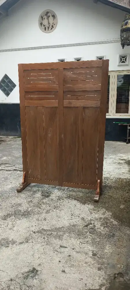 Slintru sketsel lawas