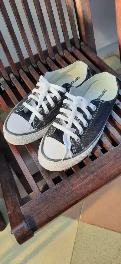 Sepatu Sandal Converse All Star Hitam Putih Ukuran 8