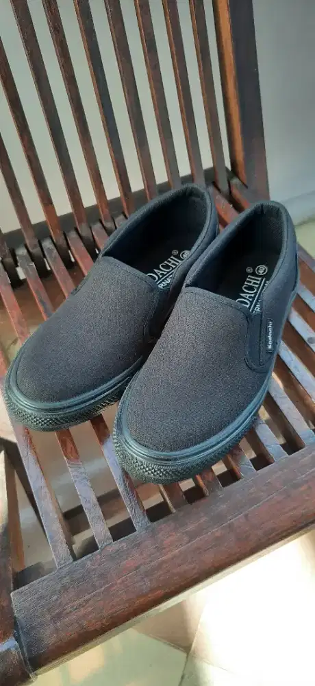 Sepatu Kodachi Black Ukuran 40