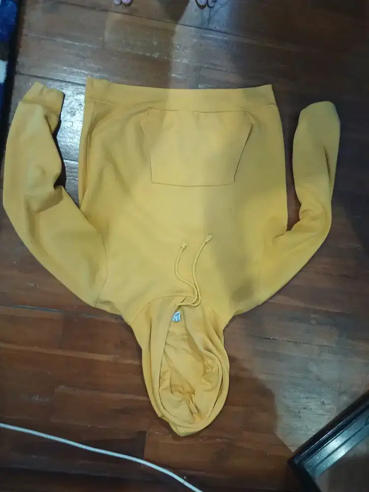 hoodie kuning pria dan wanita
