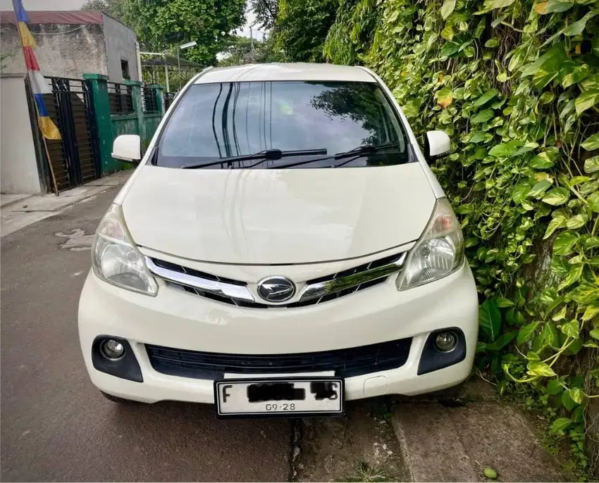 ( CASH ) Daihatsu Xenia R Deluxe AT 2013 - Termurah