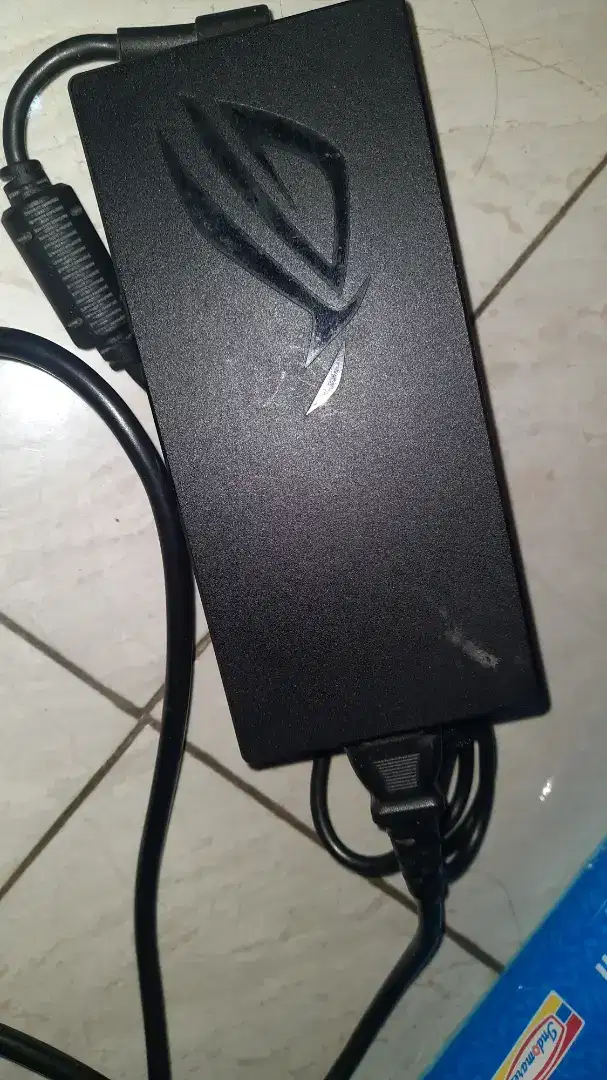 Adaptor Rog zipyrus  what besar original