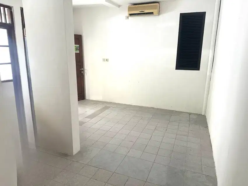 Disewakan ruang untuk kantor (Tahunan)