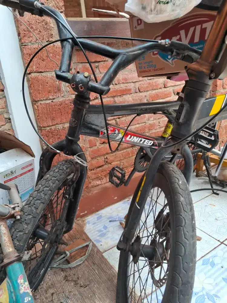 Dijual Sepeda bmx 20 united