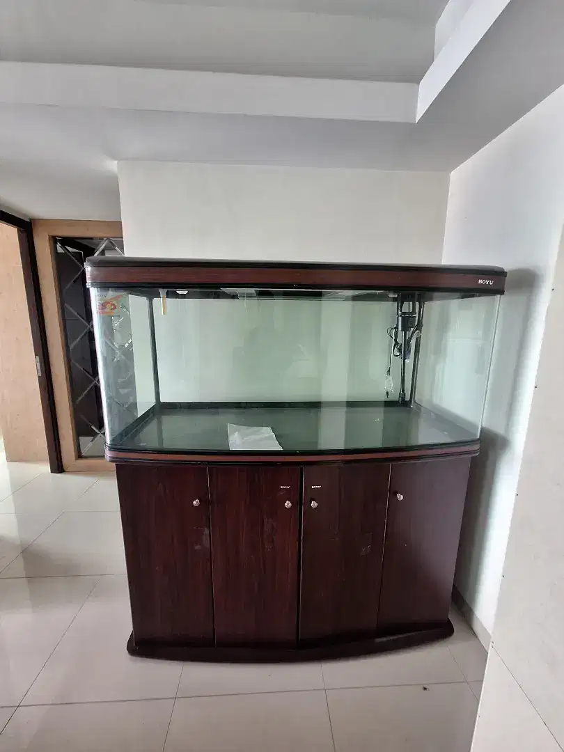 Boyu set akuarium dan kabinet