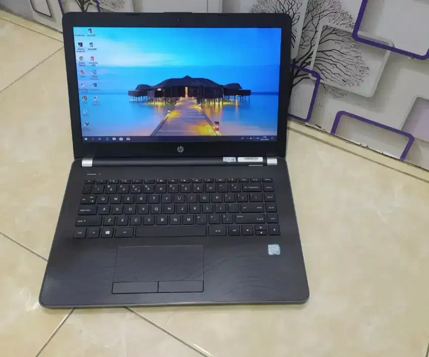 HP core i3-6006U ram 8gb,pakai ssd kenceng, murah jg bergaransi