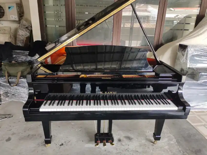 Kawai KG-2 Grand piano