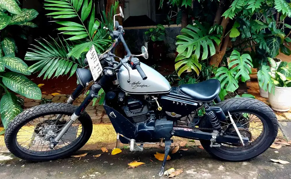 DI JUAL MOTOR KAWASAKI W175 MODIF KEREN COCOK UNTUK PECINTA MOGE