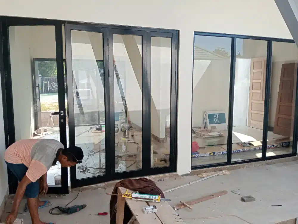 Pintu lipat aluminium