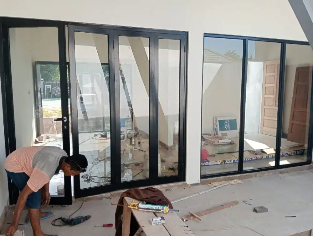 Pintu lipat aluminium