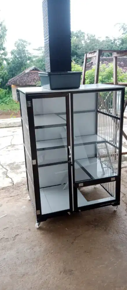 Kandang kucing alumunium