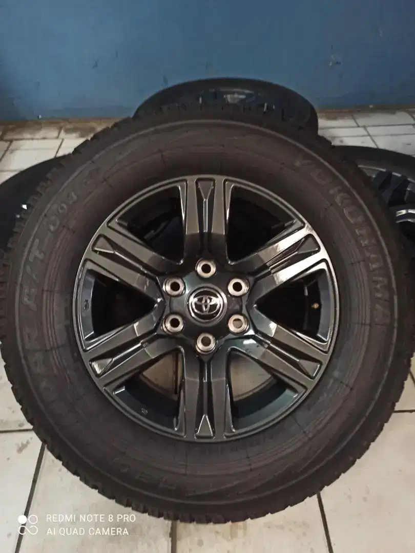Velg OEM New Hilux V DC R17 Plus Ban