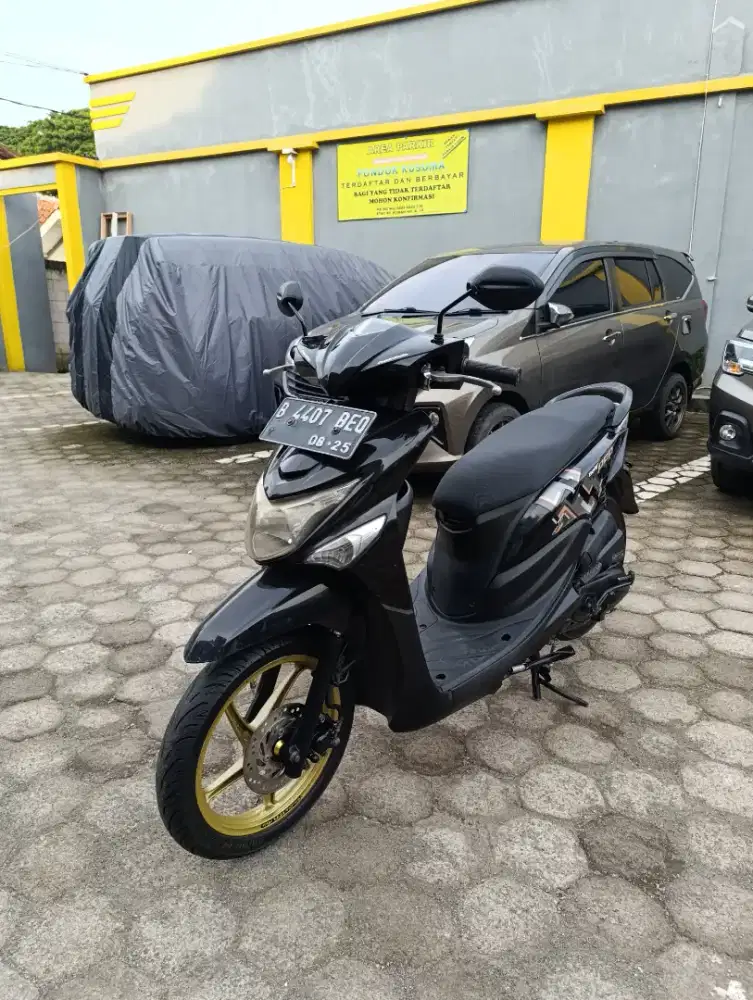 Bissmillah dijual motor Honda beat pop 2015
