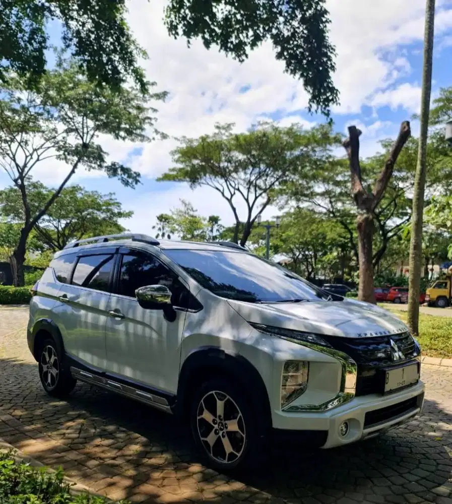 Xpander Cross Plus 2022 Premium package full ori luar dlm km 25rb rec