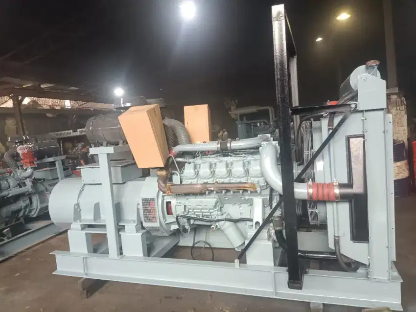 Genset seken second bekas MAN 500 kva tipe open