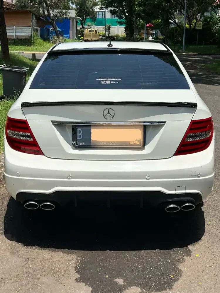 Mercedes Benz Mercy C200 CGI AT CKD 2012  LOW KM Terawat