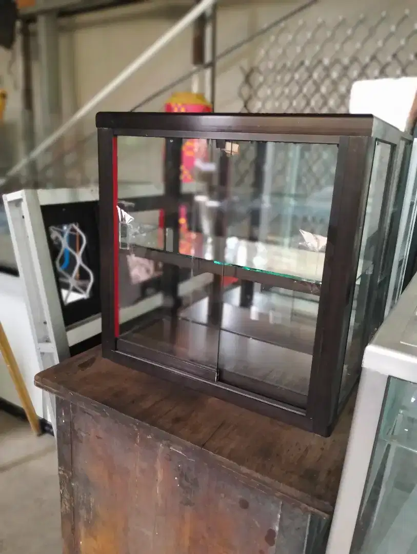 Etalase rokok/cod