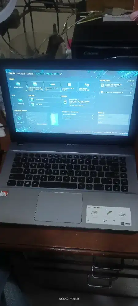 Laptop asus AMD6 X441B