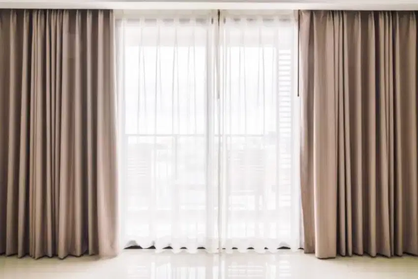 Pasang gordyn gorden murah vertikal roll blind jasa wallpaper dinding