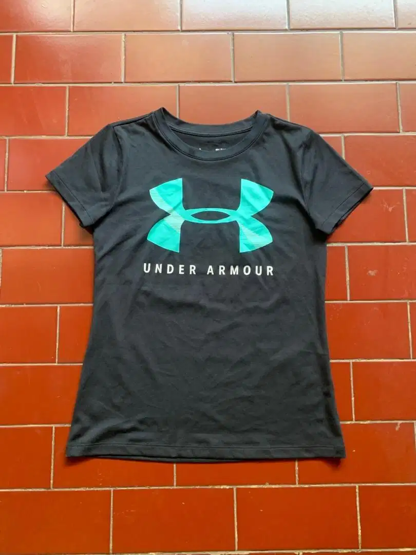 Kaos Under Armour