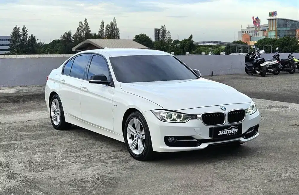 BMW 320i 2014 F30 Sport