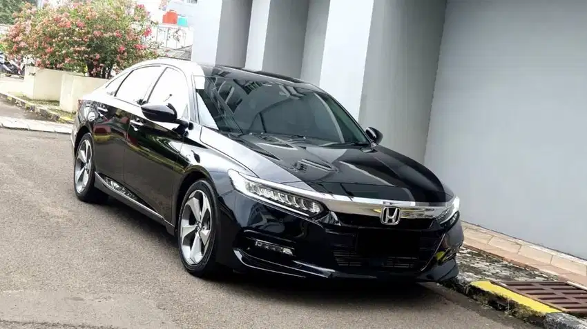 Honda Accord 1.5 Vtec Turbo Cvt Sensing FL AT Hitam 2019 km12rb