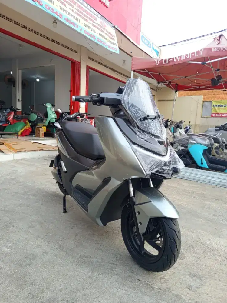 Molis uwinfly M100 new