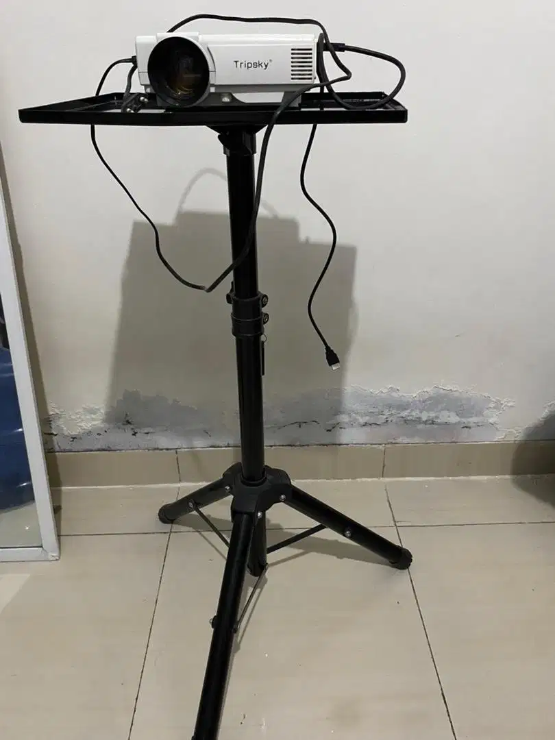 Proyektor + Standing