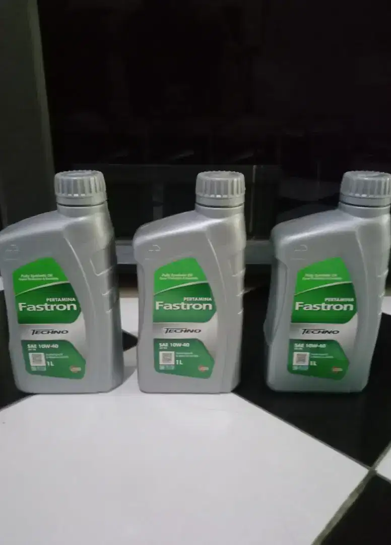 OLI MESIN MOTOR MATIC & 4 TAK ORIGINAL