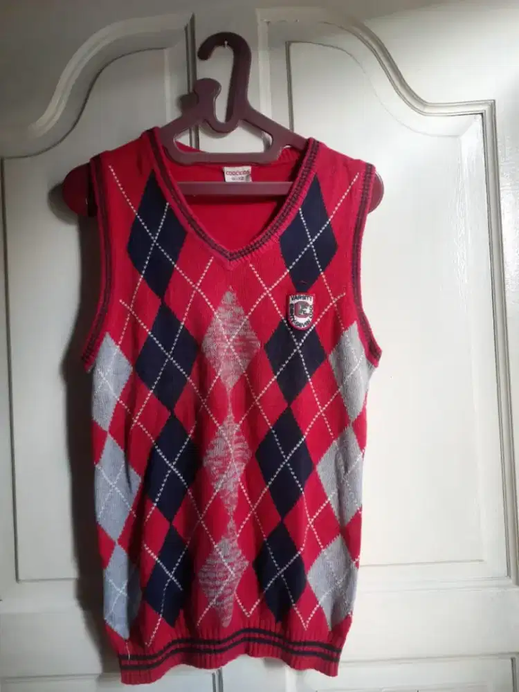 Di Jual Cepat : Baju Rompi Merk Cool Kids Warna Merah Untuk Anak² .