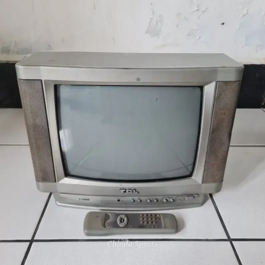 2 buah Tv tabung TCl dan monitor komputer samsung