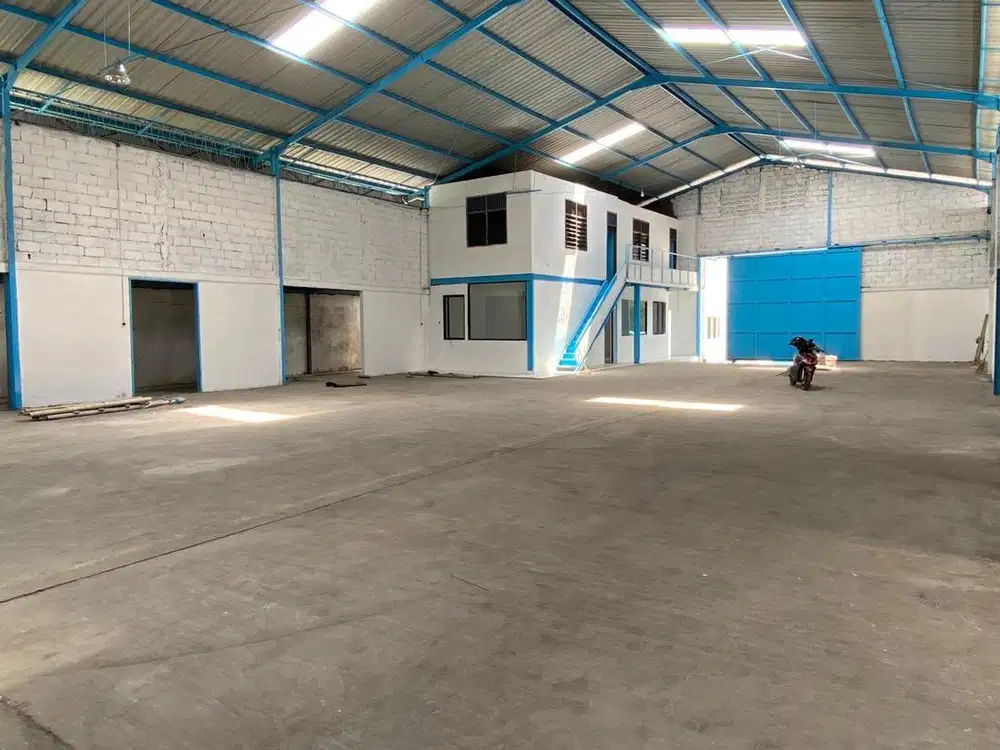 gudang besar disewakan kawasan industri candi gatsu semarang