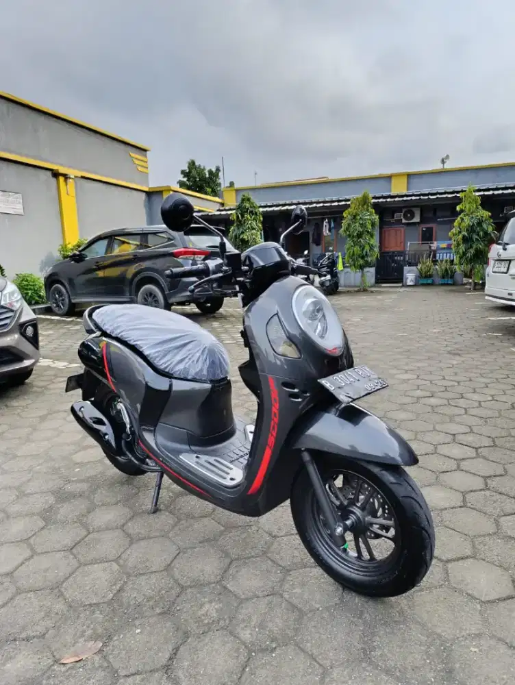 Bissmillah dijual motor Honda Scoopy SE 2021 istimewa