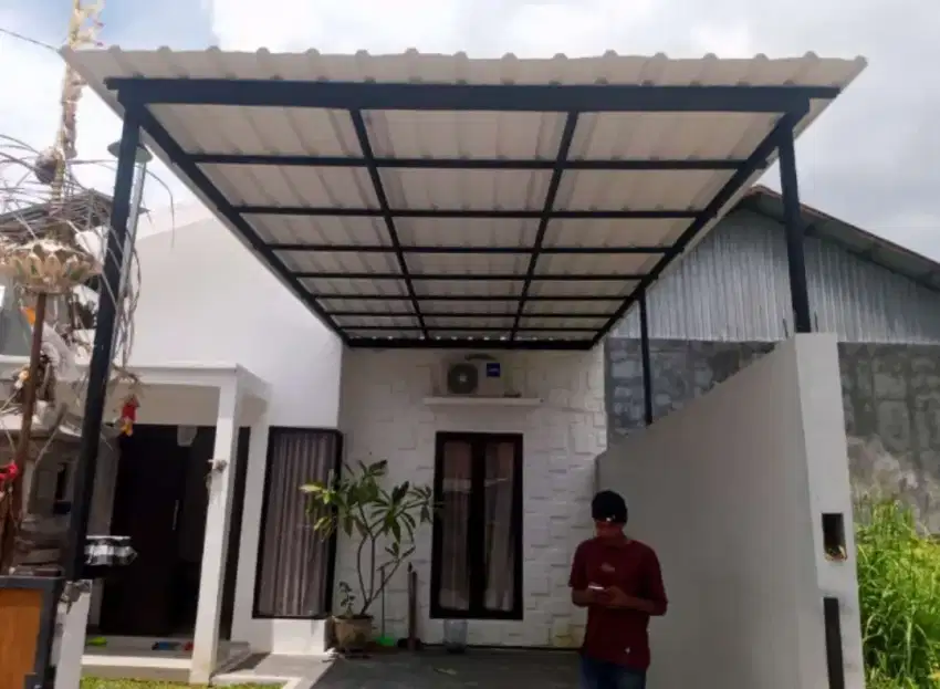 Kanopi baja ringan