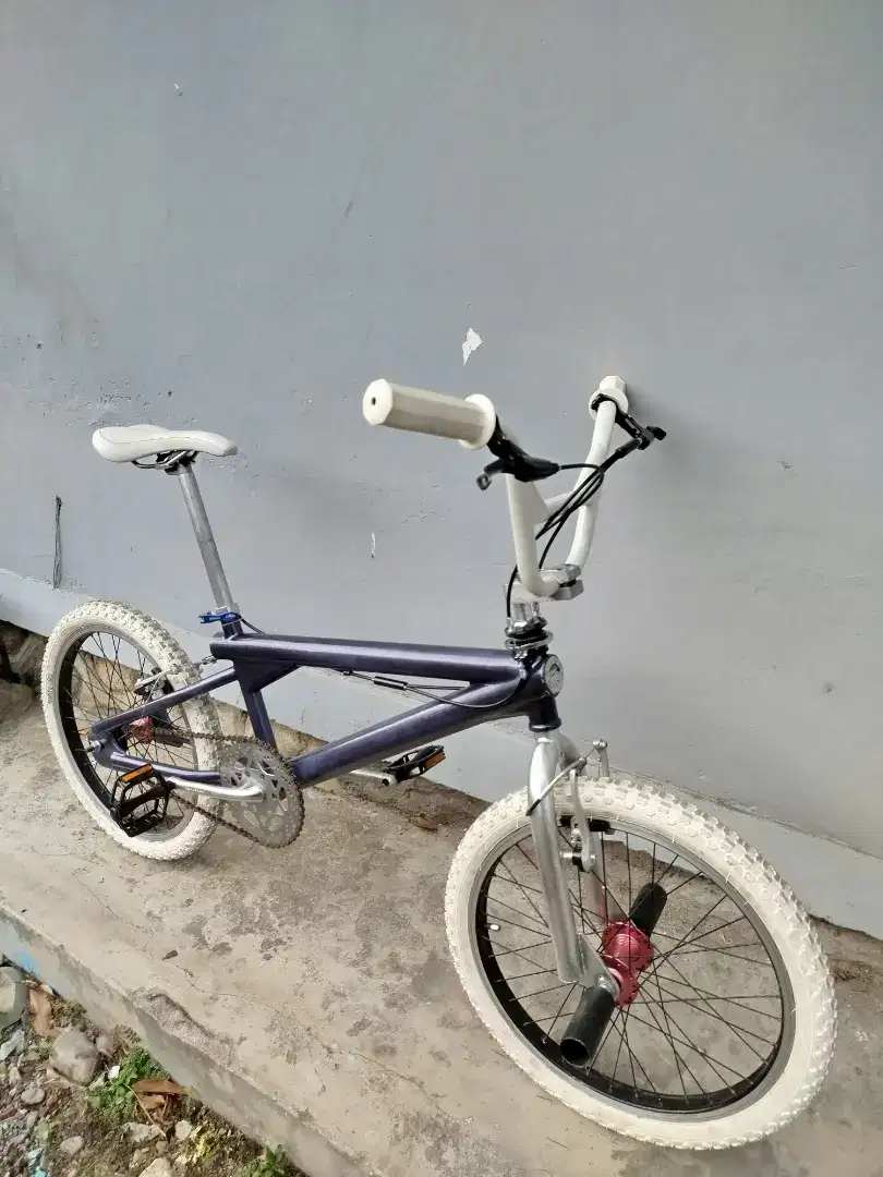 Sepeda bmx mongoosee frestyle uk 20 siap pakai