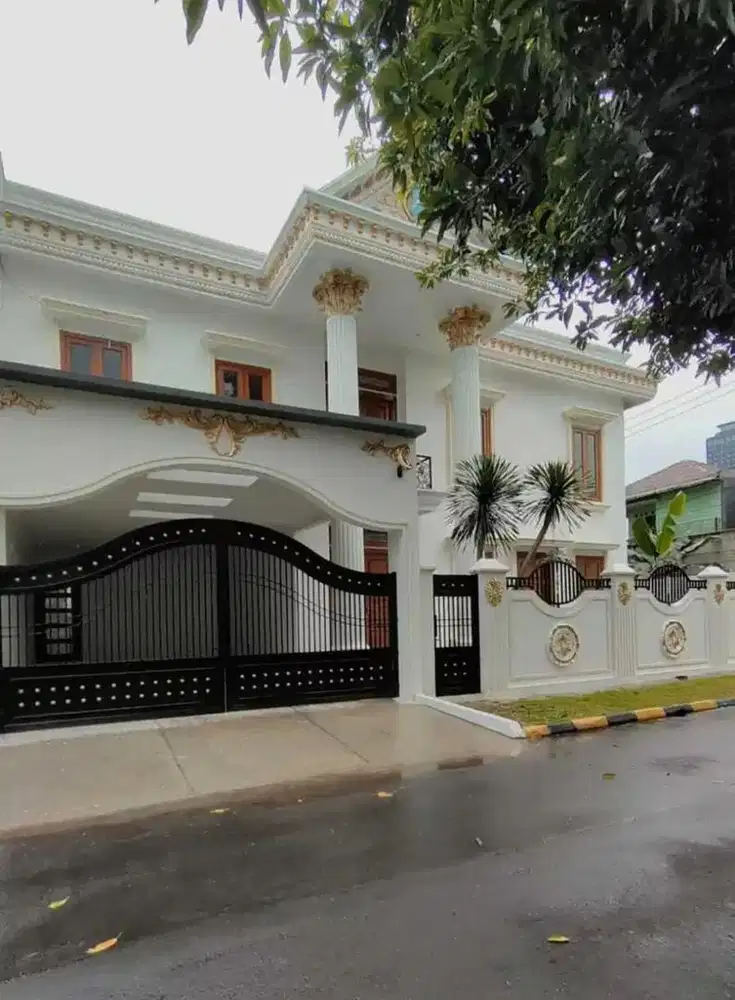 Dijual Rumah Mewah + Private Pool Di Puspita Loka Bsd City