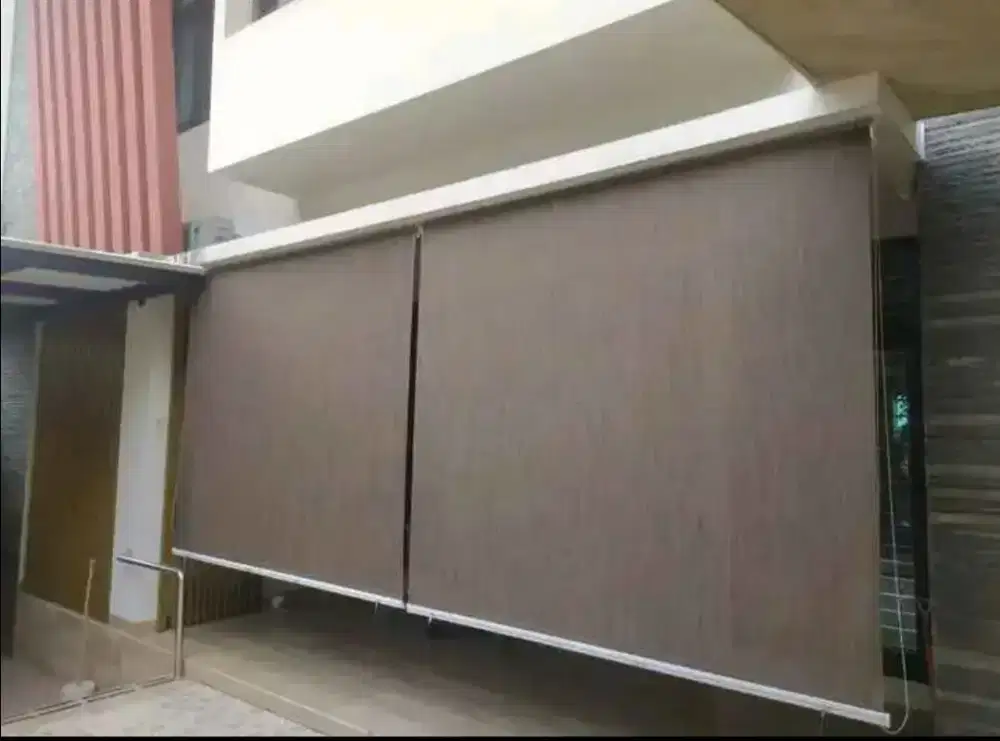Roller blind dan vertikal horizontal