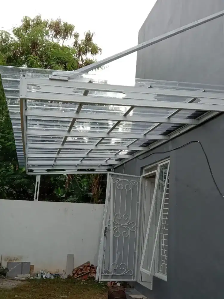 Kanopi Baja Ringan: Solusi melindungi Rumah Anda