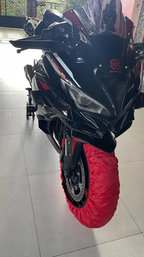 Ninja ZX25r 4 silinder