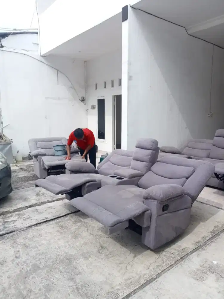 Jasa cuci karpet kantor vinyl kasur sofa jok mobil