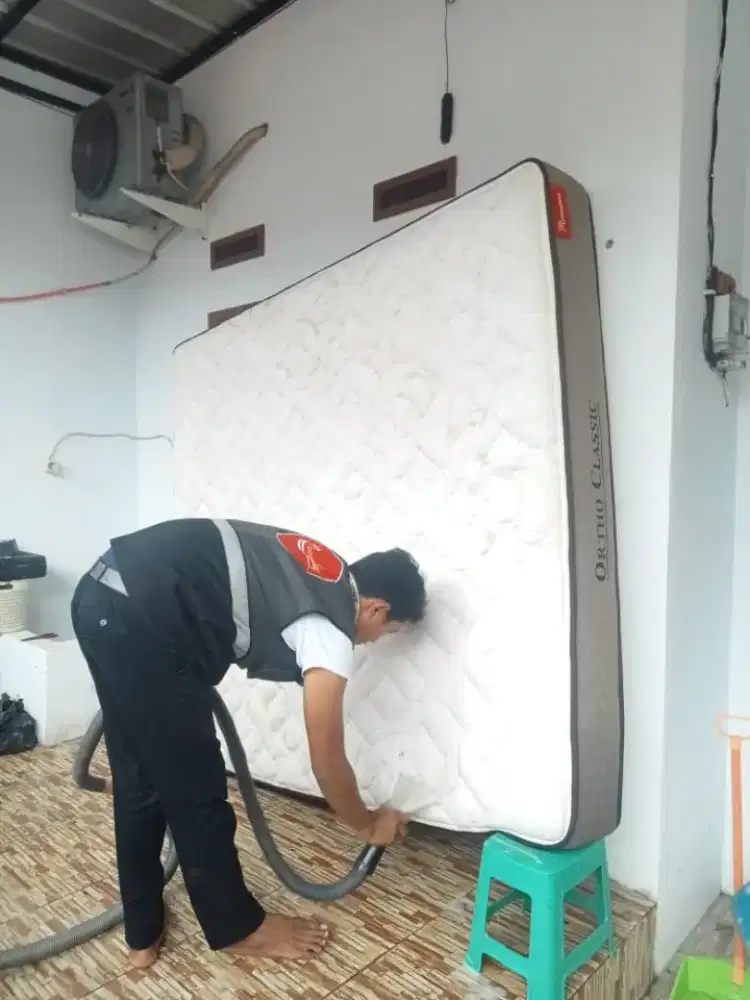 Jasa cuci sofa kasur karpet kantor vinyl jok mobil