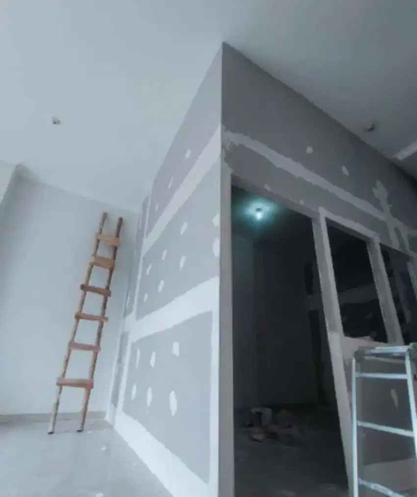 Partisi sekat ruangan, plafon gypsum, grc dan pvc