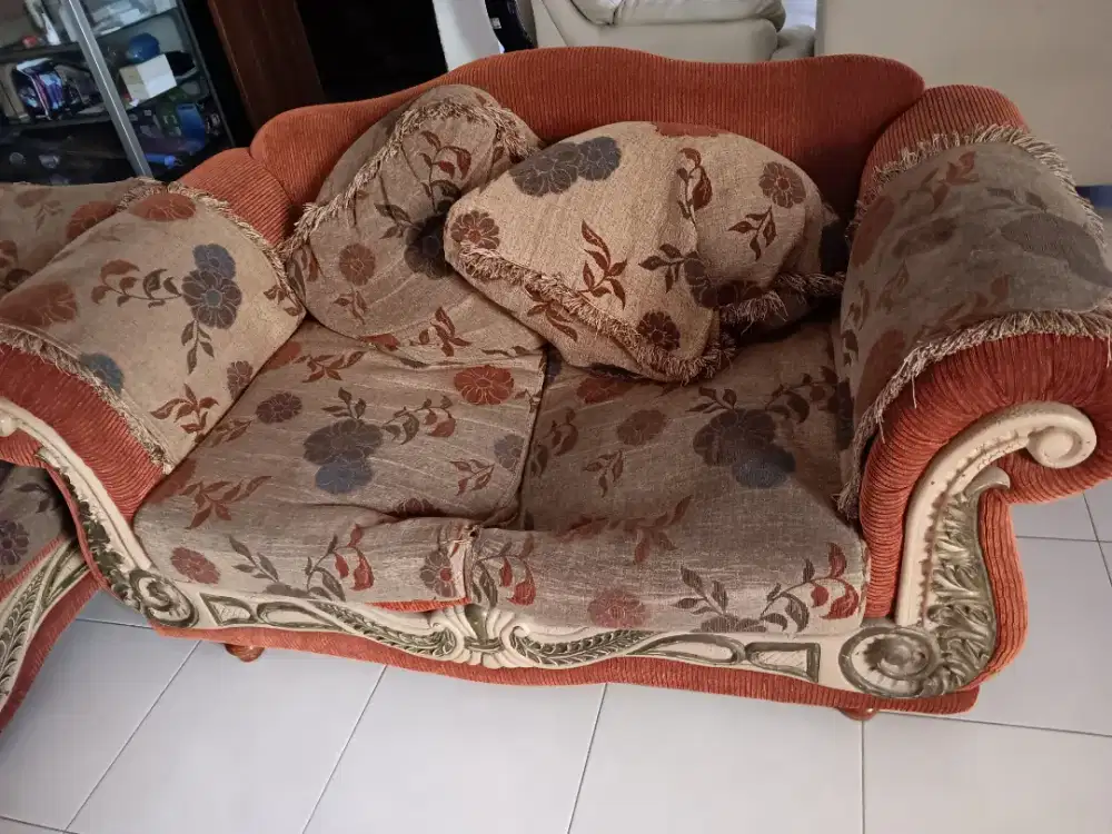 DIJUAL CEPAT SOFA 2 set motif bunga