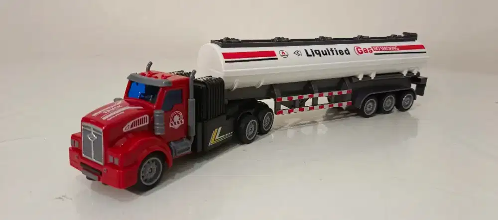 Truck Trailer 12 Roda Baterai Cas toko BudiThinWing