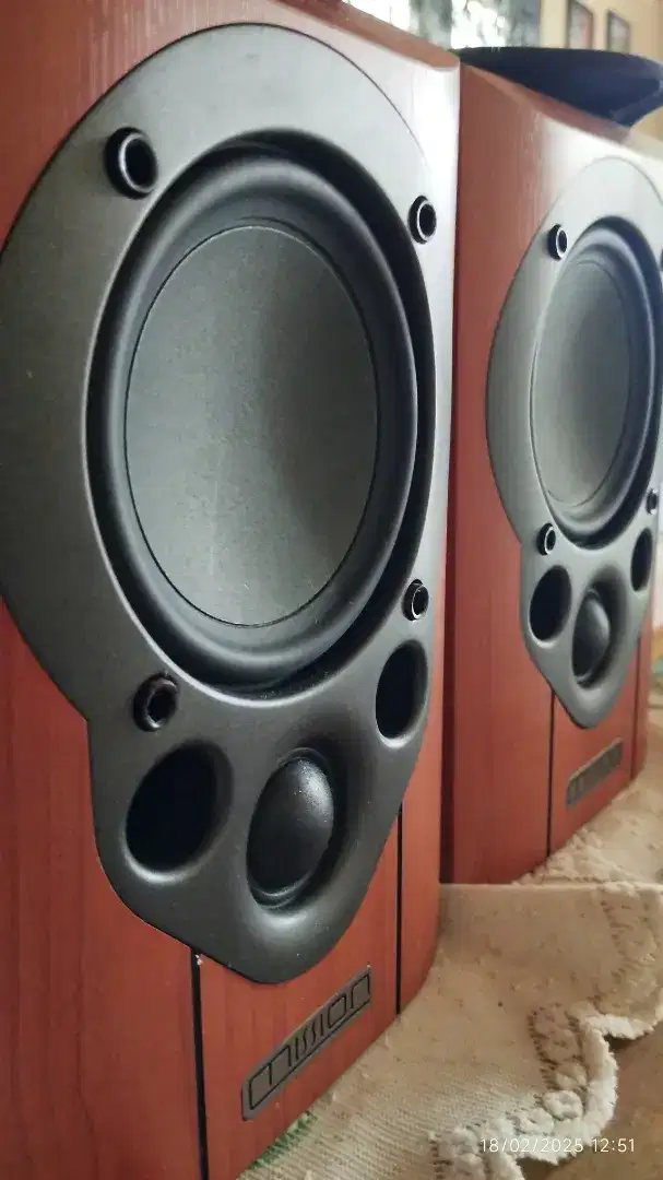 Speaker pasif bookshelf mission m30i made in Inggris