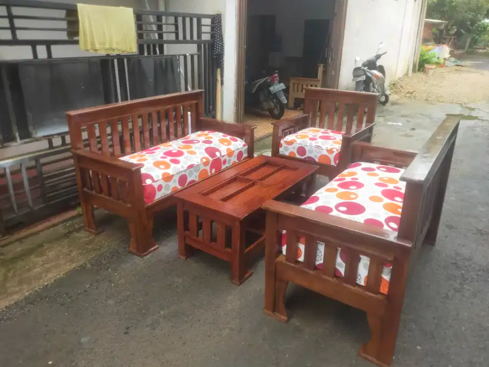 Ready Kursi Jati Minimalis