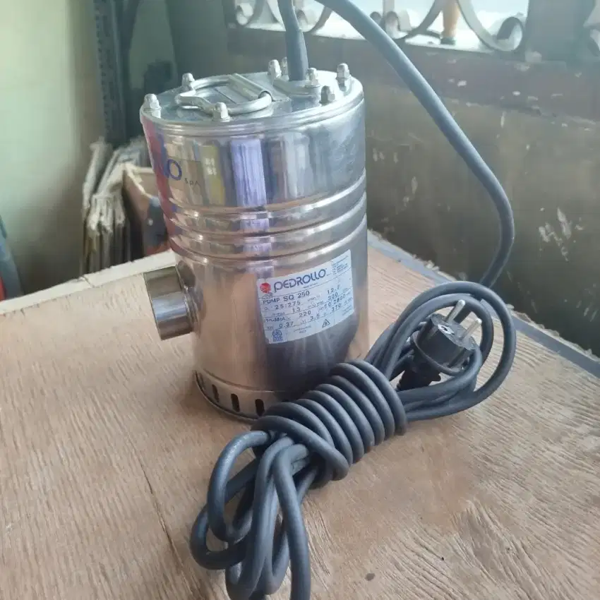 Pompa Celup Submersibel Pedrollo SQ-250 Buatan Italy Bahan Stainless